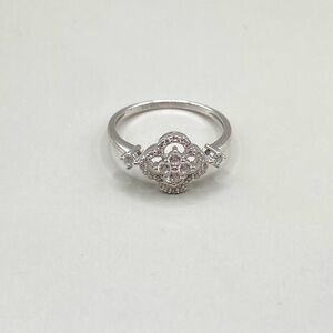 Felicia Designs Sterling Silver Cubic Zirconia Alhambra Clover Ring